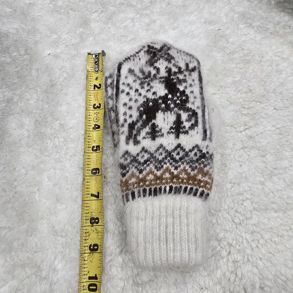 Handmade Goat Down Mittens Winter Warm Hand-Knitted Goat Hair Gloves White Brown